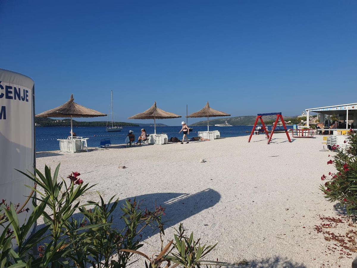 Apartment Lana Trogir Buitenkant foto